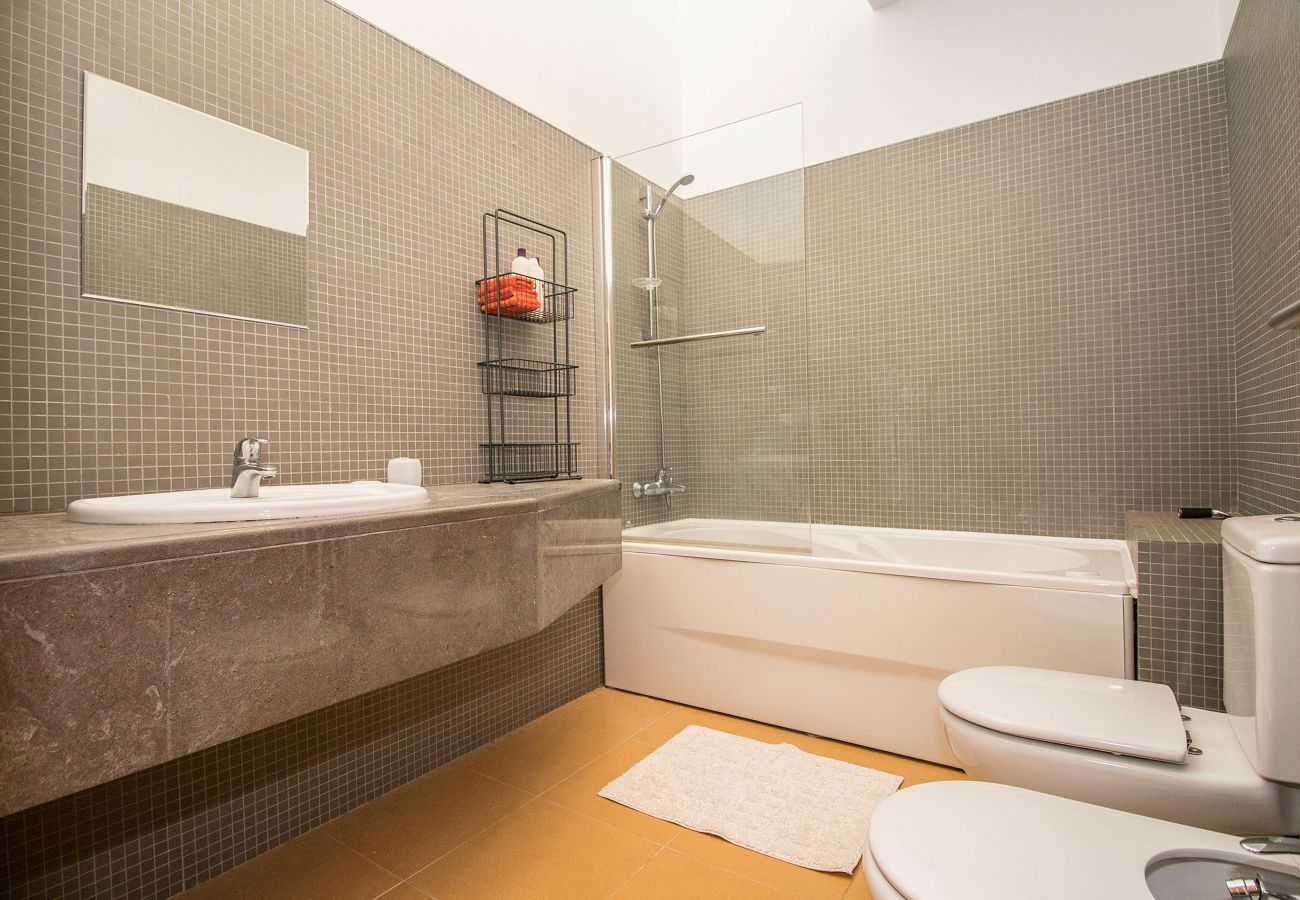 Casa geminada em Almancil - Casa Granada | 4 Quartos | Piscina Privada | Varandas do Lago