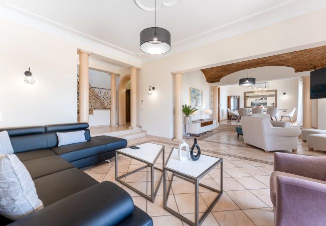 Villa em Boliqueime - Quinta das Laranjeiras | 4 Quartos | Casa no Campo | Boliqueime Villa em Boliqueime - Quinta das Laranjeiras | 4 Quartos | Casa no Campo | Boliqueime