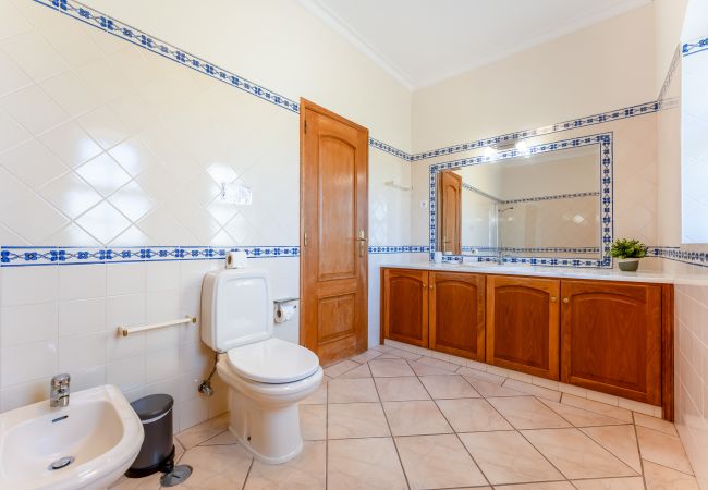 Villa em Boliqueime - Quinta das Laranjeiras | 4 Quartos | Casa no Campo | Boliqueime Villa em Boliqueime - Quinta das Laranjeiras | 4 Quartos | Casa no Campo | Boliqueime