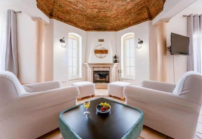 Villa em Boliqueime - Quinta das Laranjeiras | 4 Quartos | Casa no Campo | Boliqueime Villa em Boliqueime - Quinta das Laranjeiras | 4 Quartos | Casa no Campo | Boliqueime