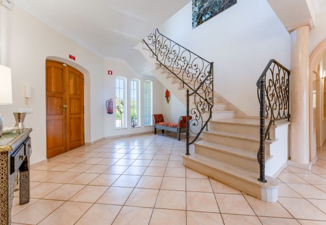 Villa em Boliqueime - Quinta das Laranjeiras | 4 Quartos | Casa no Campo | Boliqueime Villa em Boliqueime - Quinta das Laranjeiras | 4 Quartos | Casa no Campo | Boliqueime
