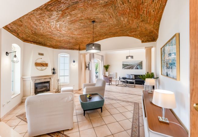 Villa em Boliqueime - Quinta das Laranjeiras | 4 Quartos | Casa no Campo | Boliqueime Villa em Boliqueime - Quinta das Laranjeiras | 4 Quartos | Casa no Campo | Boliqueime