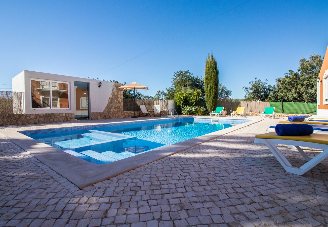 Villa em Boliqueime - Quinta das Yuccas | 6 Quartos | Casa de Campo | Boliqueime