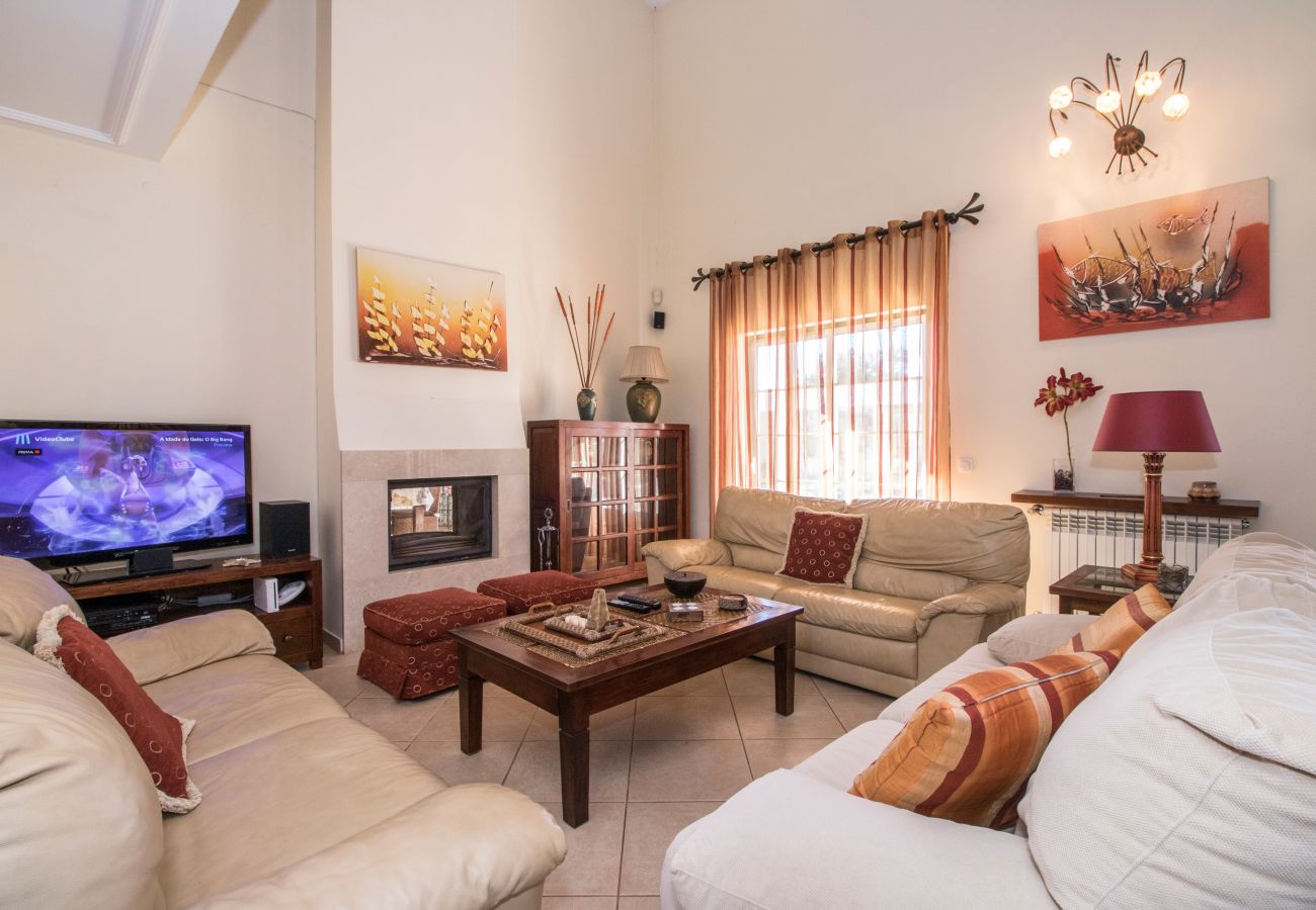 Villa em Boliqueime - Quinta das Yuccas | 6 Quartos | Casa de Campo | Boliqueime