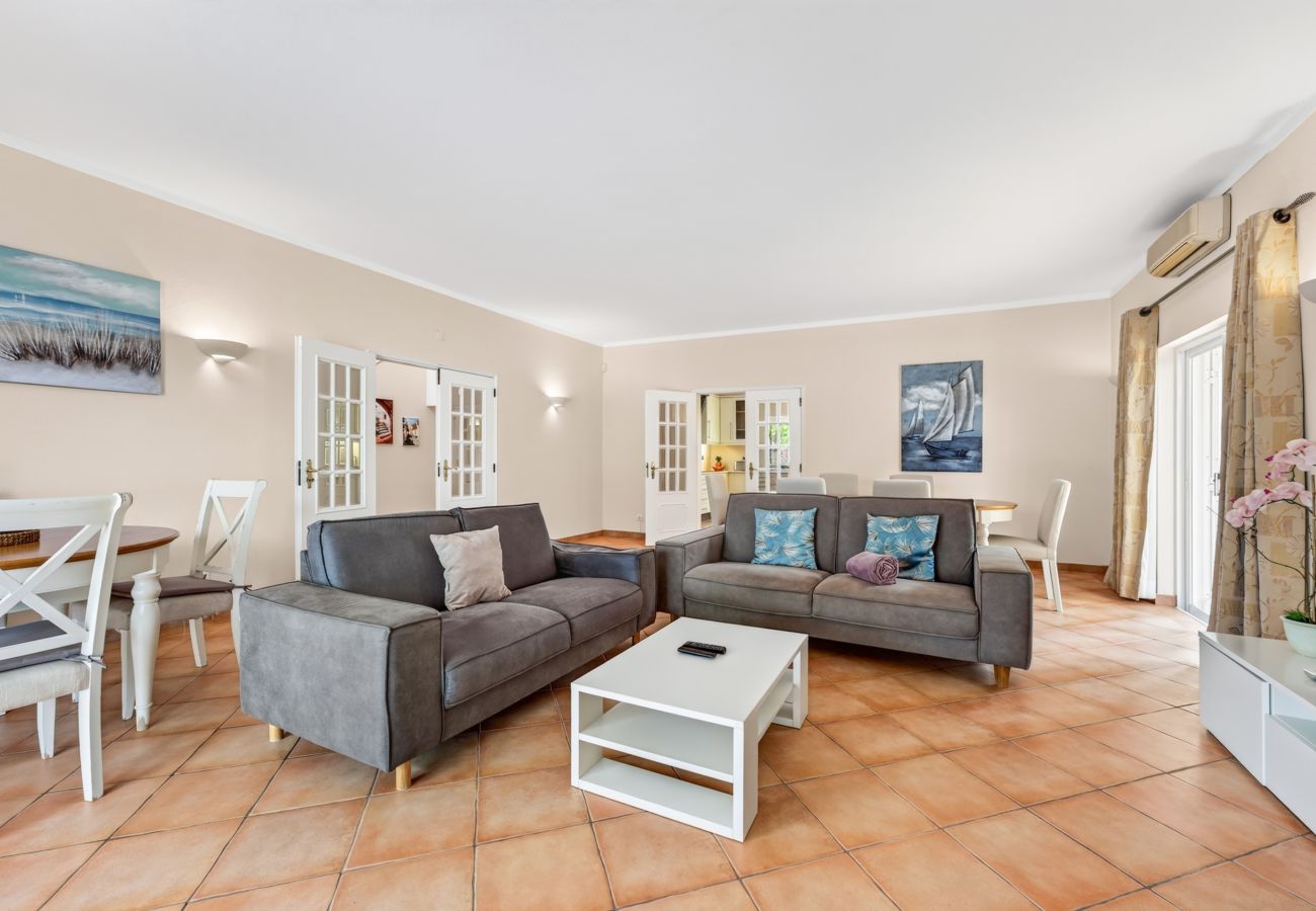 Villa em Almancil - Villa Jasmim | 4 Quartos | Solarenga | Almancil