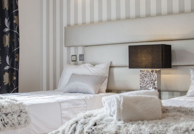 Villa em Almancil - Villa Mar | 5 Quartos | Grande Piscina & Spa | Quinta do Mar Villa em Almancil - Villa Mar | 5 Quartos | Grande Piscina & Spa | Quinta do Mar