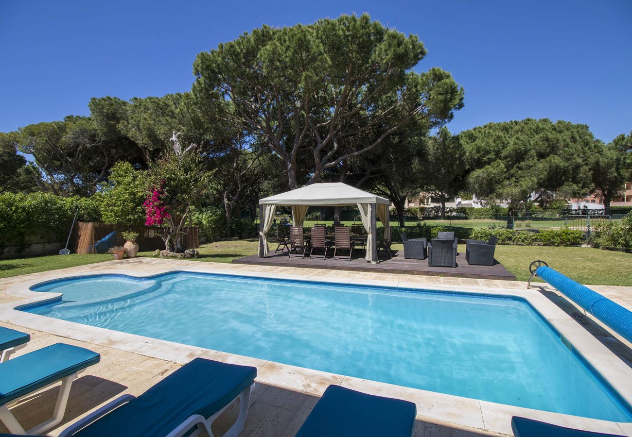 Villa em Vilamoura - Villa Popa | 7 Quartos | Vista Golfe | Vilamoura