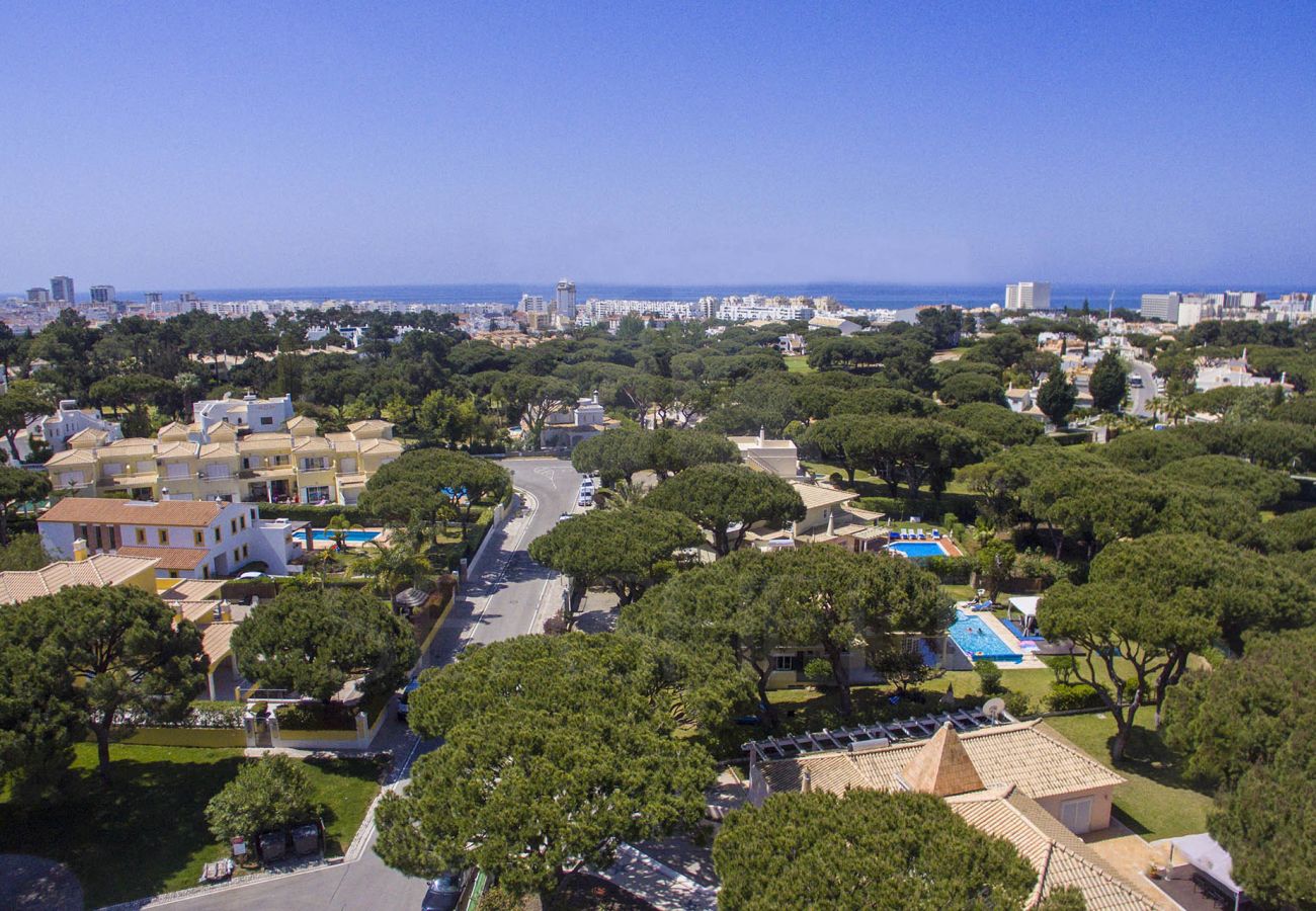 Villa em Vilamoura - Villa Rubi | 6 Quartos | Vista Golfe | Vilamoura