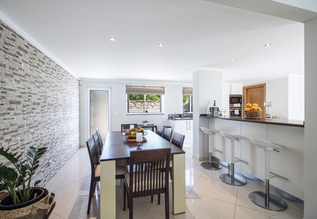 Villa em Loulé - Villa Vista | 4 Quartos | Lindas Vistas | Goldra Villa em Loulé - Villa Vista | 4 Quartos | Lindas Vistas | Goldra