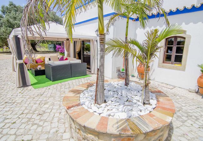 Villa em Loulé - Casa da Avó | 6 Quartos | Casa de Campo | Almancil Villa em Loulé - Casa da Avó | 6 Quartos | Casa de Campo | Almancil