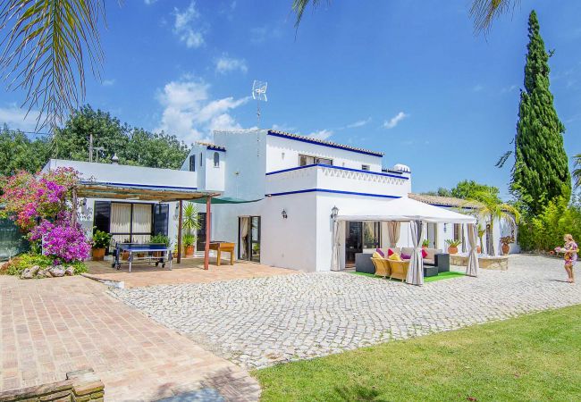 Villa em Loulé - Casa da Avó | 6 Quartos | Casa de Campo | Almancil Villa em Loulé - Casa da Avó | 6 Quartos | Casa de Campo | Almancil