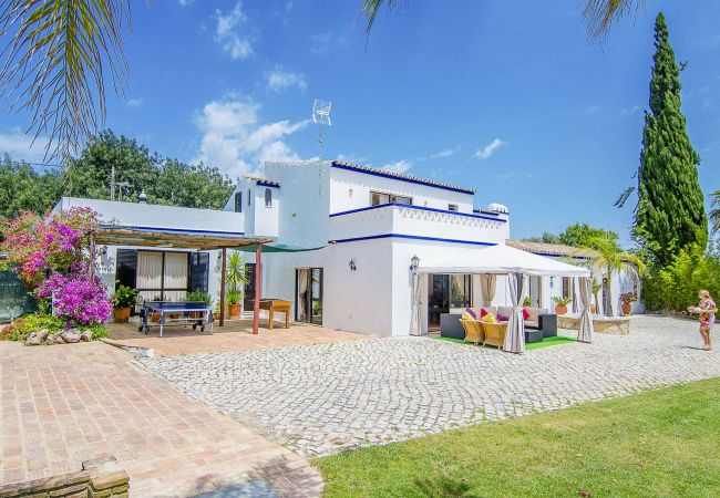 Villa em Loulé - Casa da Avó | 6 Quartos | Casa de Campo | Almancil