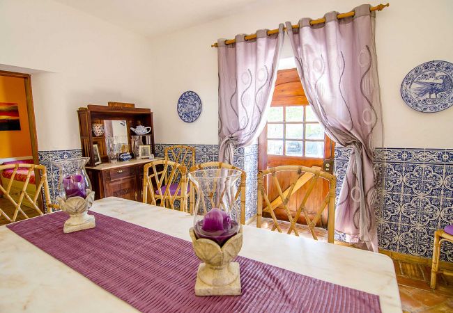 Villa em Loulé - Casa da Avó | 6 Quartos | Casa de Campo | Almancil Villa em Loulé - Casa da Avó | 6 Quartos | Casa de Campo | Almancil