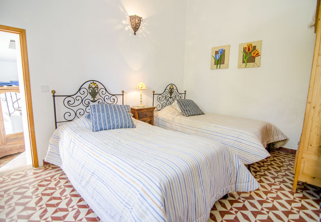 Villa em Almancil - Quinta da Ilda | 6 Quartos | Casa Típica | Almancil 