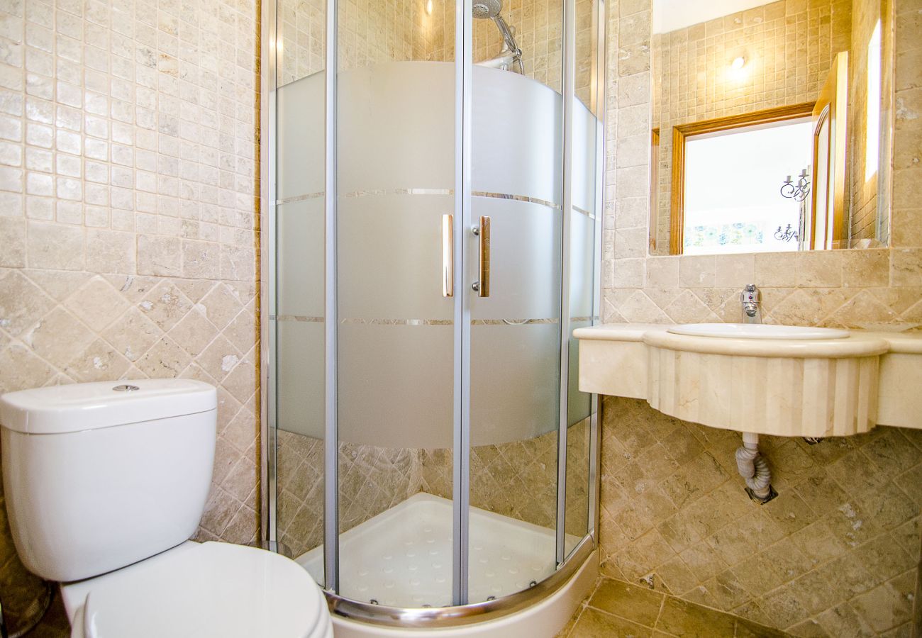 Villa em Almancil - Quinta da Ilda | 6 Quartos | Casa Típica | Almancil 