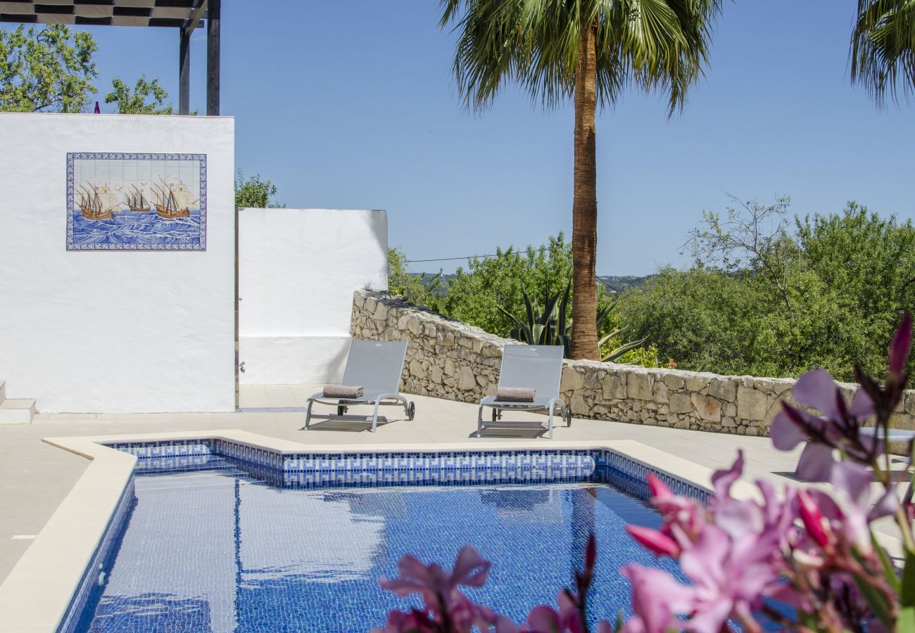 Villa em Loulé - Villa Angel | 2 Quartos | Vista Panorâmica | Parragil