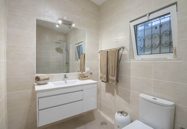 Villa em Faro - Villa Caribe | 5 Quartos | Vistas Panorâmicas | São Brás Villa em Faro - Villa Caribe | 5 Quartos | Vistas Panorâmicas | São Brás