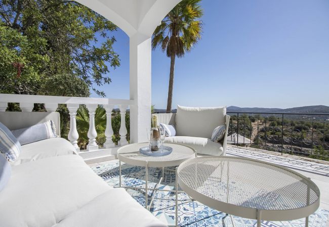 Villa em Faro - Villa Caribe | 5 Quartos | Vistas Panorâmicas | São Brás Villa em Faro - Villa Caribe | 5 Quartos | Vistas Panorâmicas | São Brás