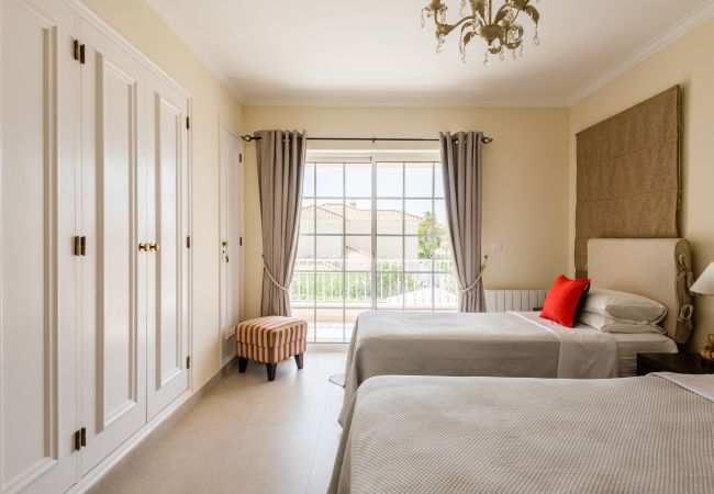 Villa em Quinta do Lago - Casa Lago- Quinta do Lago Villa em Quinta do Lago - Casa Lago- Quinta do Lago