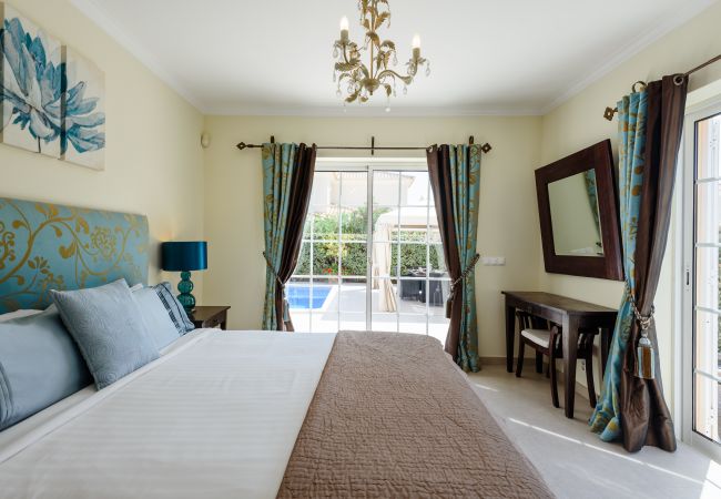 Villa em Quinta do Lago - Casa Lago- Quinta do Lago Villa em Quinta do Lago - Casa Lago- Quinta do Lago