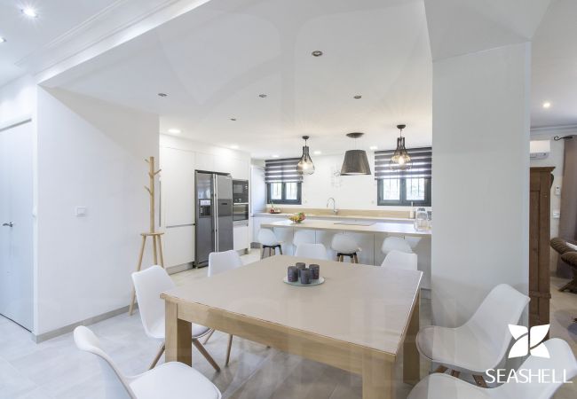 Villa em Loulé - Villa Isabelle | 4 Quartos | Privacidade Total | Loulé Villa em Loulé - Villa Isabelle | 4 Quartos | Privacidade Total | Loulé