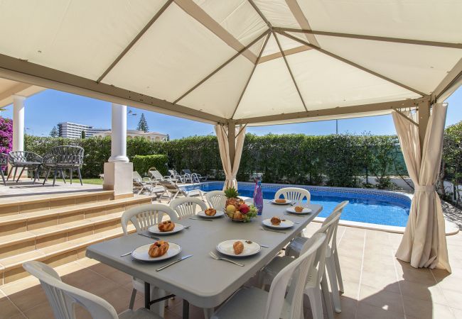 Villa em Albufeira - Villa Tulipa | 4 Quartos | Piscina Privada | Albufeira