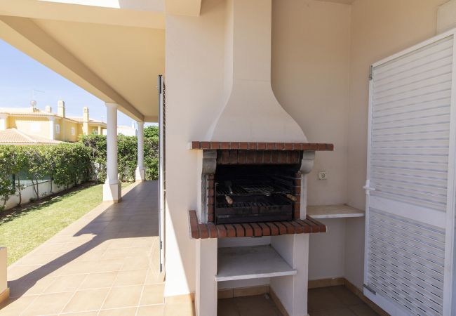 Villa em Albufeira - Villa Tulipa | 4 Quartos | Piscina Privada | Albufeira Villa em Albufeira - Villa Tulipa | 4 Quartos | Piscina Privada | Albufeira