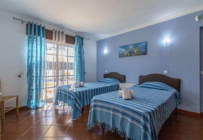 Villa em Albufeira - Villa Pacheco | 4 Quartos | Ao pé da praia | Olhos de Água Villa em Albufeira - Villa Pacheco | 4 Quartos | Ao pé da praia | Olhos de Água
