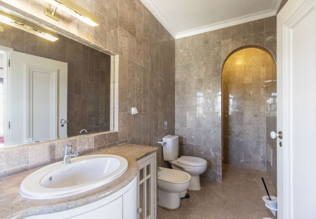 Villa em Galé - Villa Brisa do Mar | 4 Quartos | Perto da Praia | Galé Villa em Galé - Villa Brisa do Mar | 4 Quartos | Perto da Praia | Galé