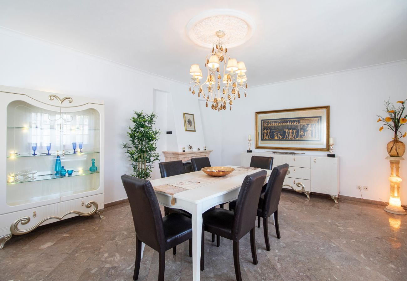 Villa em Galé - Villa Brisa do Mar | 4 Quartos | Perto da Praia | Galé