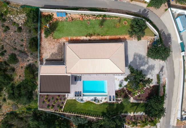 Villa em Almancil - Villa Monroy | 4 Quartos | Moderna | Caliços