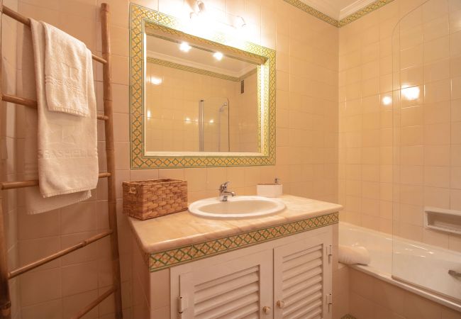 Apartamento em Vilamoura - Apt. Varandas do Sol | 2 Quartos | Vista Mar | Vilamoura Apartamento em Vilamoura - Apt. Varandas do Sol | 2 Quartos | Vista Mar | Vilamoura