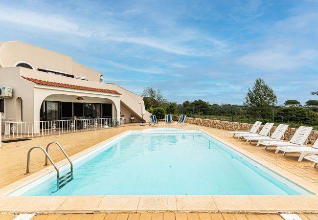 Villa em Porches - Casa do Vale | PET Friendly | Pool Lagoa Retreat Villa em Porches - Casa do Vale | PET Friendly | Pool Lagoa Retreat