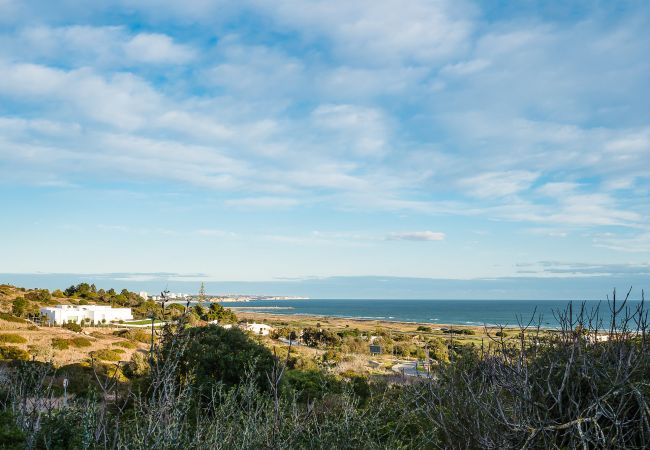 Apartamento em Lagos - Meia Praia Beach: GOLF| Perfect for Families | Entire Apt Apartamento em Lagos - Meia Praia Beach: GOLF| Perfect for Families | Entire Apt