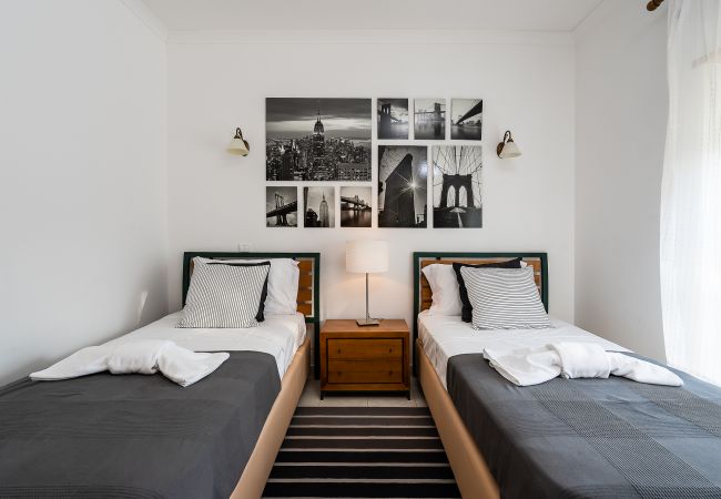 Apartamento em Lagos - Meia Praia Beach: GOLF| Perfect for Families | Entire Apt Apartamento em Lagos - Meia Praia Beach: GOLF| Perfect for Families | Entire Apt