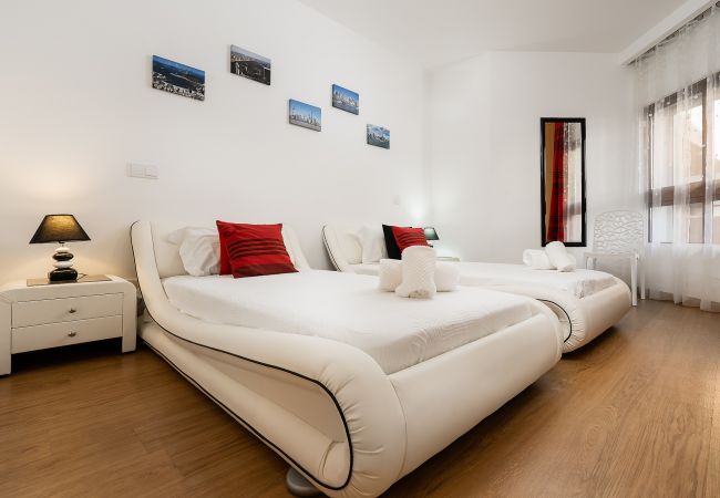 Apartamento em Portimão - Praia da Rocha: Pool | Beach| Family Time Apartamento em Portimão - Praia da Rocha: Pool | Beach| Family Time