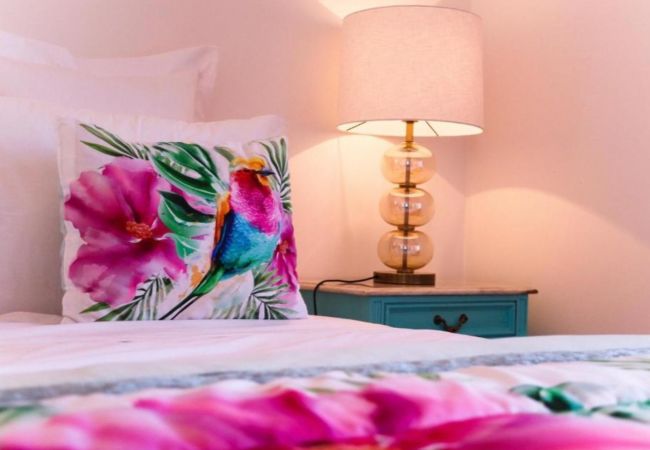 Villa em Faro - Villa Sunshine | 5 Quartos | Ensolarada | Faro Villa em Faro - Villa Sunshine | 5 Quartos | Ensolarada | Faro