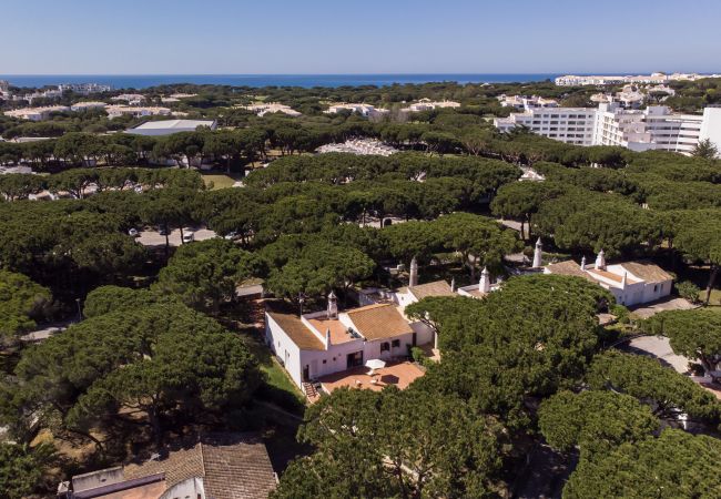 Casa em Albufeira - Casa da Aldeia | 4 Quartos | Junto ao Pine Cliffs | Olhos de Água Casa em Albufeira - Casa da Aldeia | 4 Quartos | Junto ao Pine Cliffs | Olhos de Água