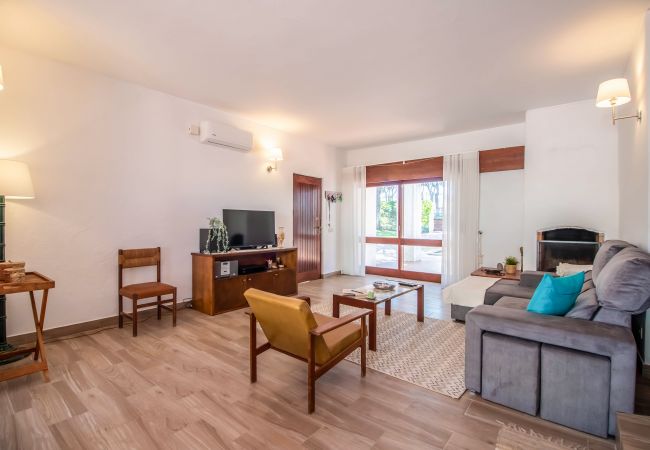 Casa em Albufeira - Casa da Aldeia | 4 Quartos | Junto ao Pine Cliffs | Olhos de Água Casa em Albufeira - Casa da Aldeia | 4 Quartos | Junto ao Pine Cliffs | Olhos de Água