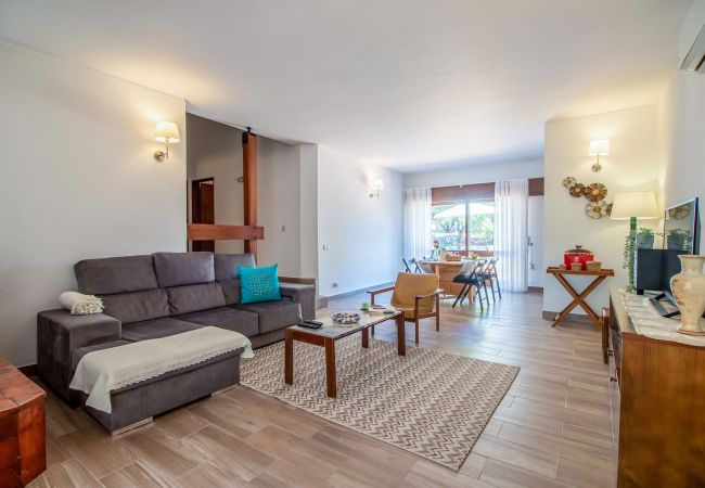 Casa em Albufeira - Casa da Aldeia | 4 Quartos | Junto ao Pine Cliffs | Olhos de Água Casa em Albufeira - Casa da Aldeia | 4 Quartos | Junto ao Pine Cliffs | Olhos de Água