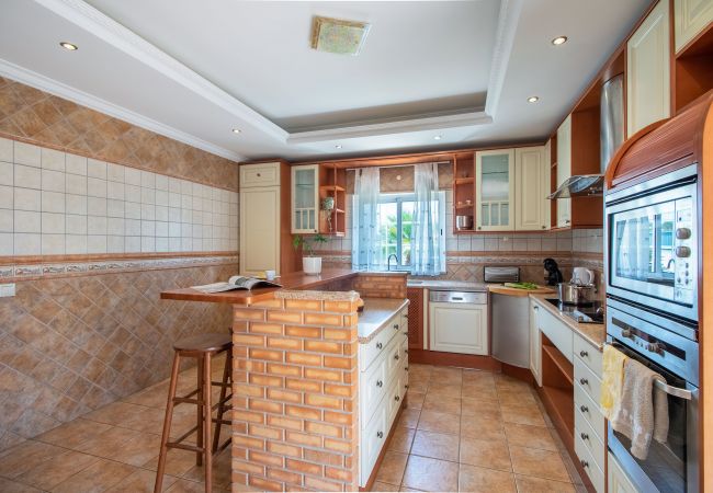 Villa em Albufeira - Villa Iris | 5 Quartos | Premium | Galé Villa em Albufeira - Villa Iris | 5 Quartos | Premium | Galé