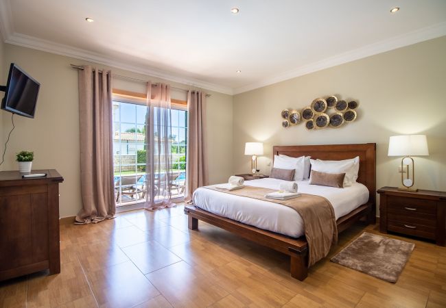 Villa em Albufeira - Villa Iris | 5 Quartos | Premium | Galé Villa em Albufeira - Villa Iris | 5 Quartos | Premium | Galé