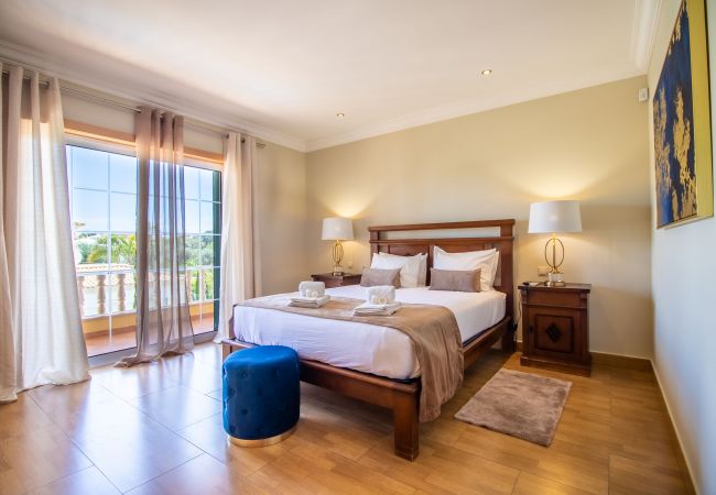 Villa em Albufeira - Villa Iris | 5 Quartos | Premium | Galé Villa em Albufeira - Villa Iris | 5 Quartos | Premium | Galé