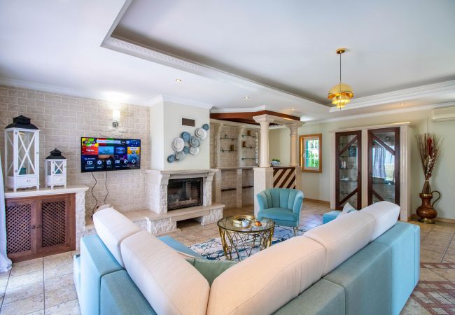 Villa em Albufeira - Villa Iris | 5 Quartos | Premium | Galé Villa em Albufeira - Villa Iris | 5 Quartos | Premium | Galé