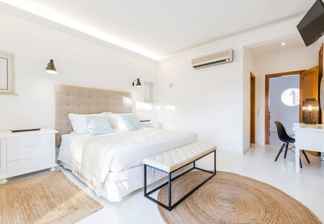 Villa em Vale do Lobo - Villa Solseta Villa em Vale do Lobo - Villa Solseta