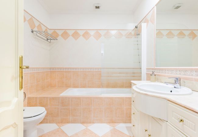 Villa em Vale do Lobo - Villa Solseta Villa em Vale do Lobo - Villa Solseta