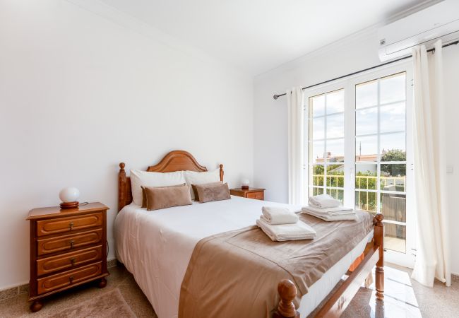 Casa geminada em Albufeira - Casa Pimenta | 5 Quartos | Central | Olhos de Água Casa geminada em Albufeira - Casa Pimenta | 5 Quartos | Central | Olhos de Água