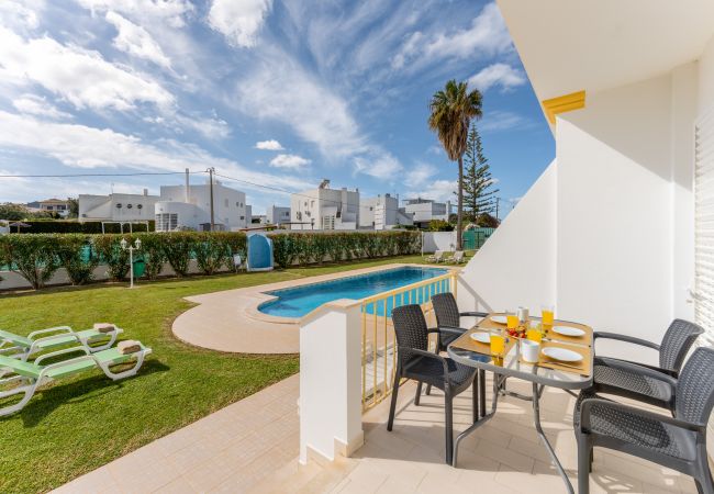 Casa geminada em Albufeira - Casa Pimenta | 5 Quartos | Central | Olhos de Água Casa geminada em Albufeira - Casa Pimenta | 5 Quartos | Central | Olhos de Água