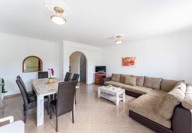 Casa geminada em Albufeira - Casa Pimenta | 5 Quartos | Central | Olhos de Água Casa geminada em Albufeira - Casa Pimenta | 5 Quartos | Central | Olhos de Água