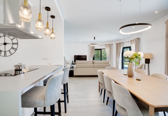 Villa em Loulé - Quinta do Cerro | 4 Bedrooms | Calmo | Loulé Villa em Loulé - Quinta do Cerro | 4 Bedrooms | Calmo | Loulé
